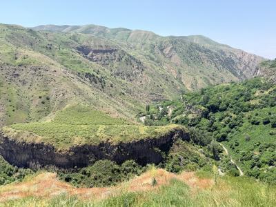Geghard y Garni