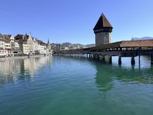 Portada de Lucerna
